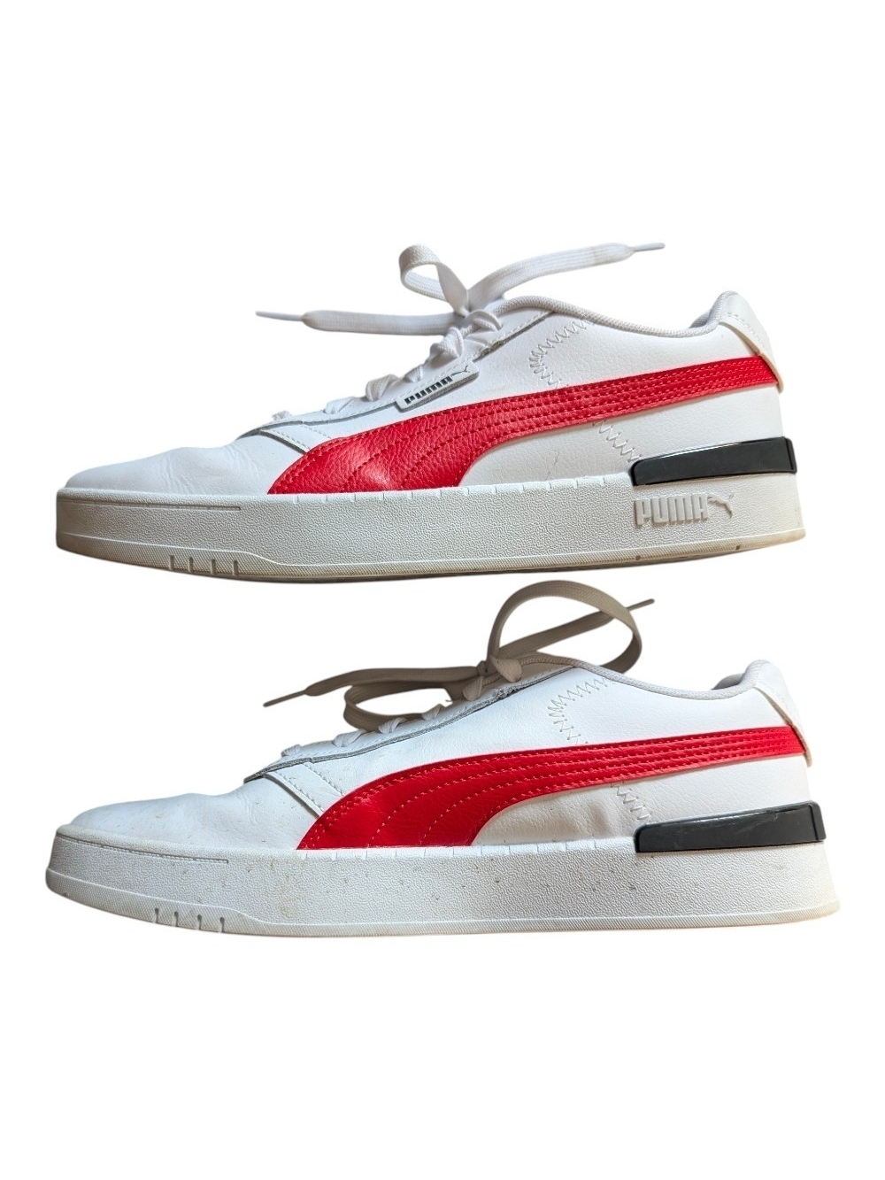 PUMA White Sneakers with Red Formstrip